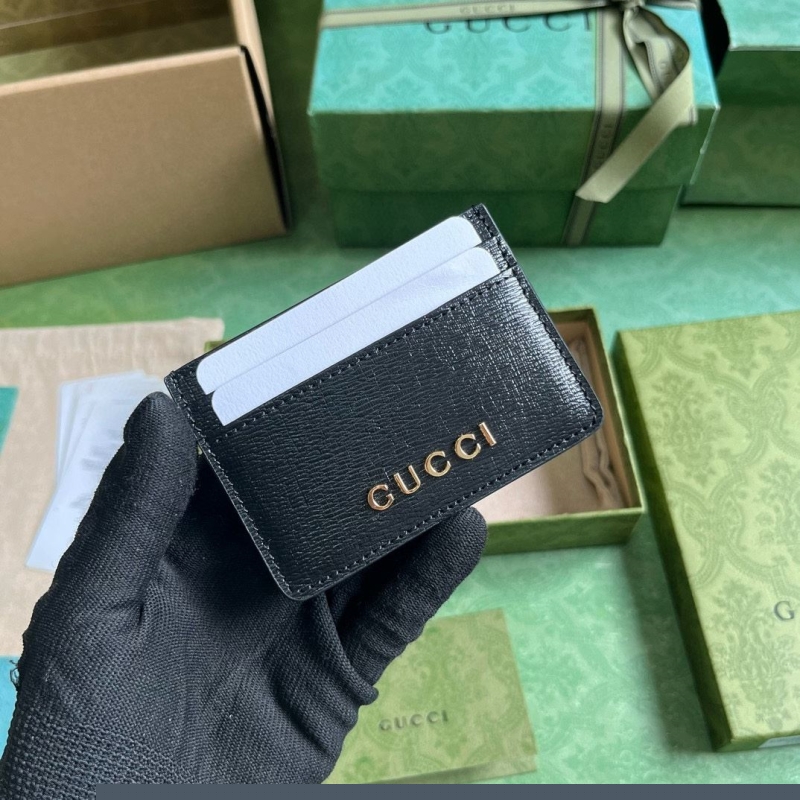 G*u*i wallets & purse